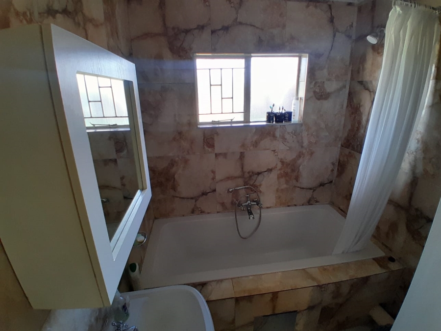 To Let 4 Bedroom Property for Rent in Kathu Northern Cape